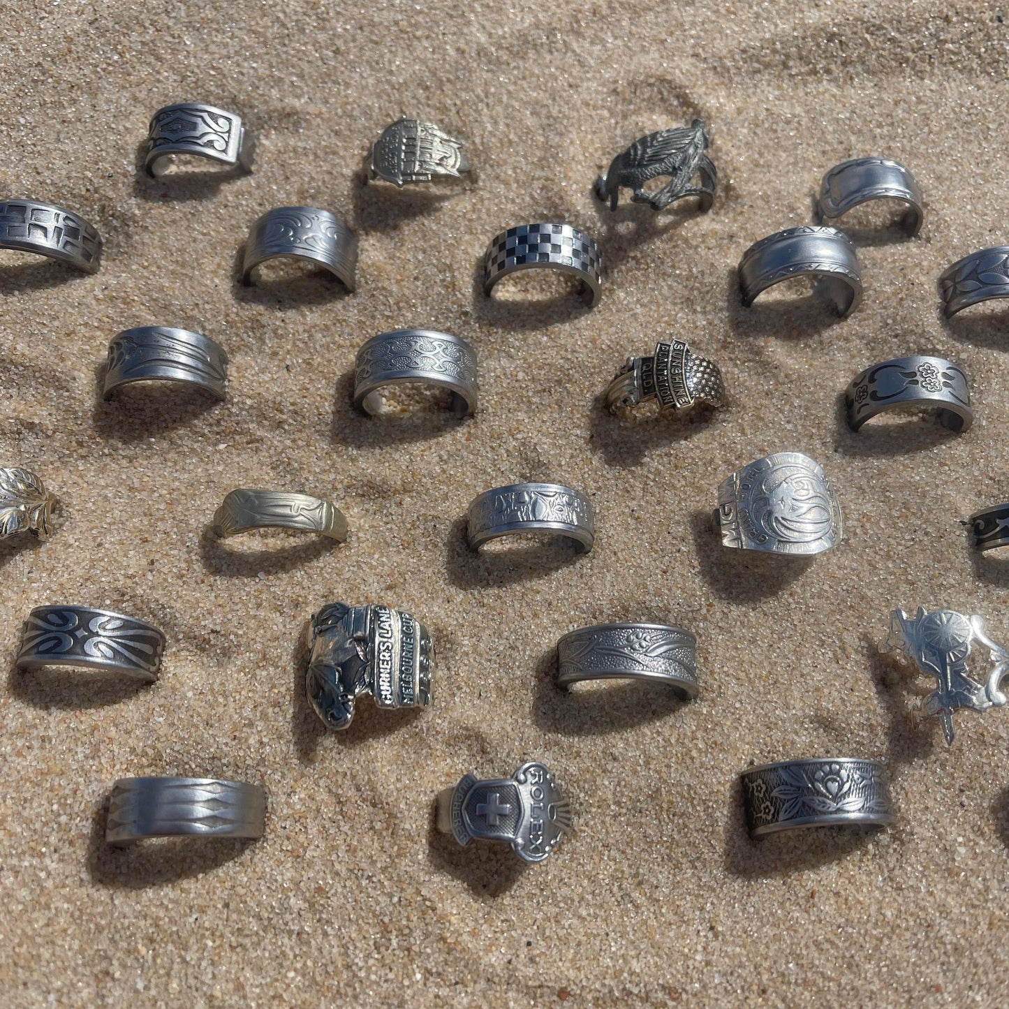2 Mystery Rings